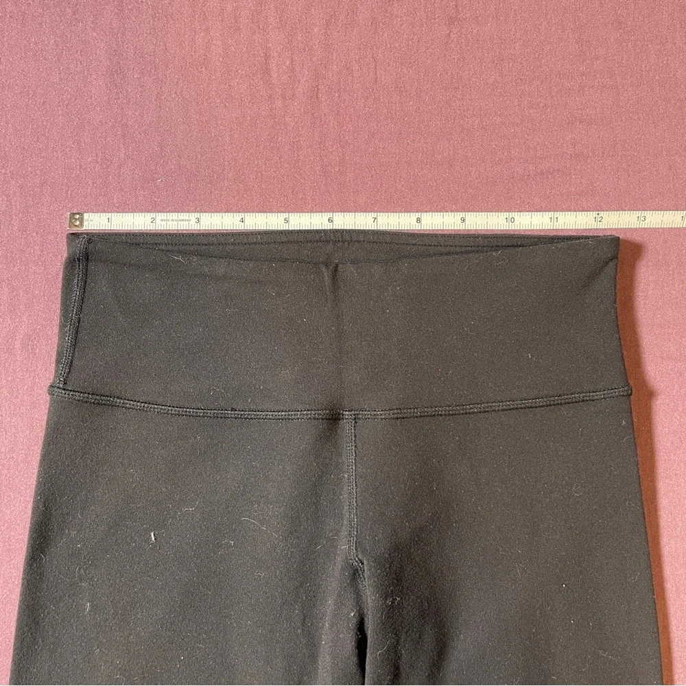 Lululemon Align Crop Leggings in black Capri Pants - Size 4 - EUC - Picture 3 of 7